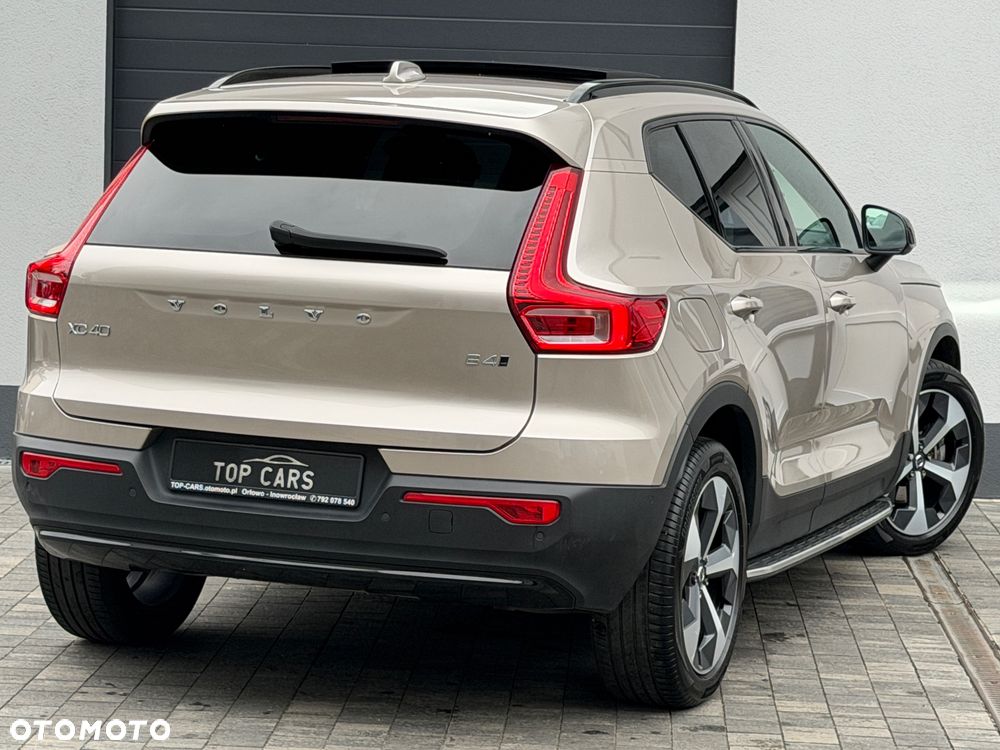 Volvo XC 40 B4 AWD Ultimate Dark - 27
