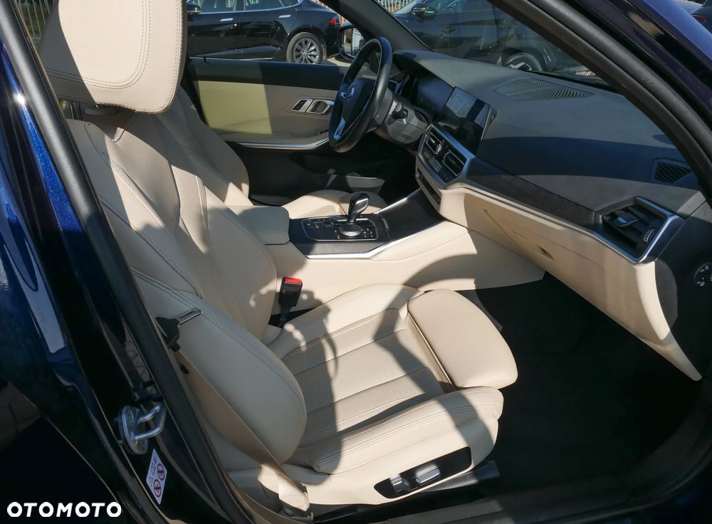 BMW Seria 3 320e Sport Line - 21