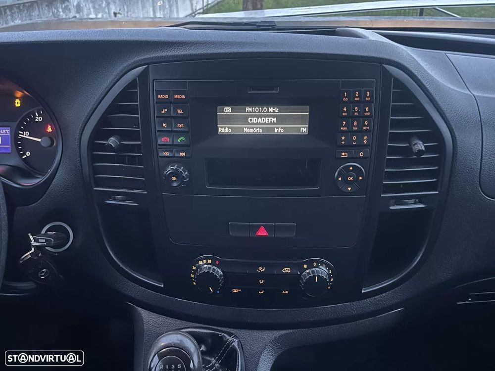 Mercedes-Benz Vito Tourer 109 CDI (BlueTEC) Extra-Longa SELECT - 37