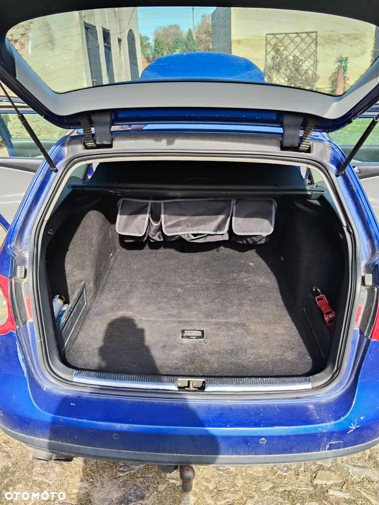 Volkswagen Passat 1.9 TDI Comfortline - 8