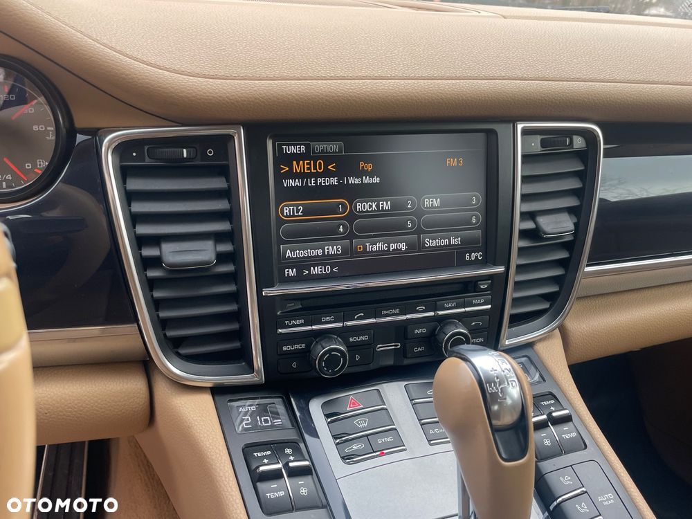 Porsche Panamera Diesel - 16