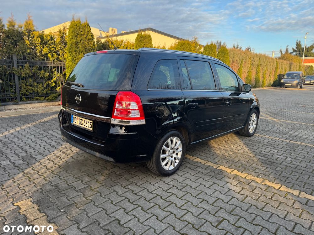 Opel Zafira 1.8 Design Edition - 33