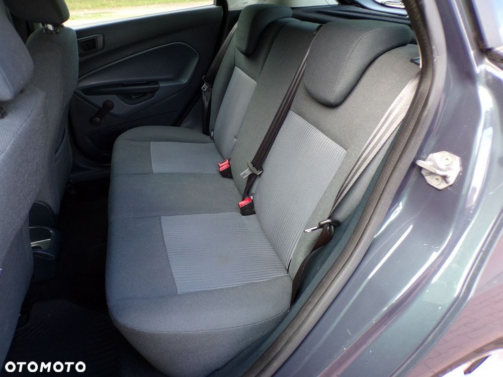 Ford Fiesta - 29