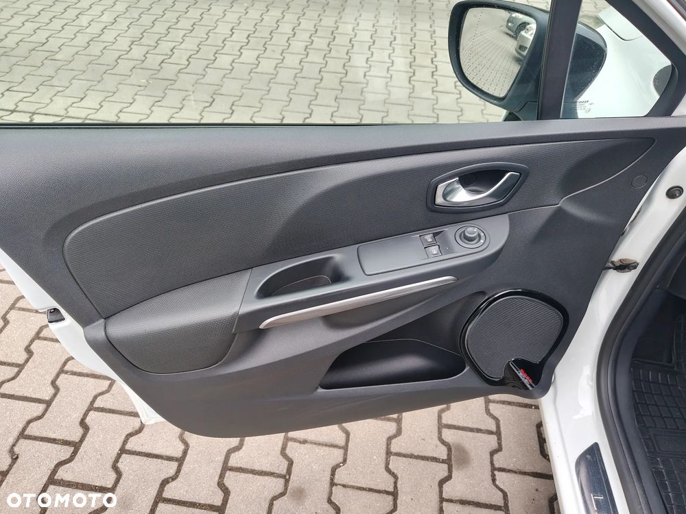 Renault Clio 0.9 Energy TCe Limited EU6 - 14