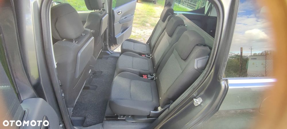 Peugeot 5008 2.0 HDi Allure 7os - 20