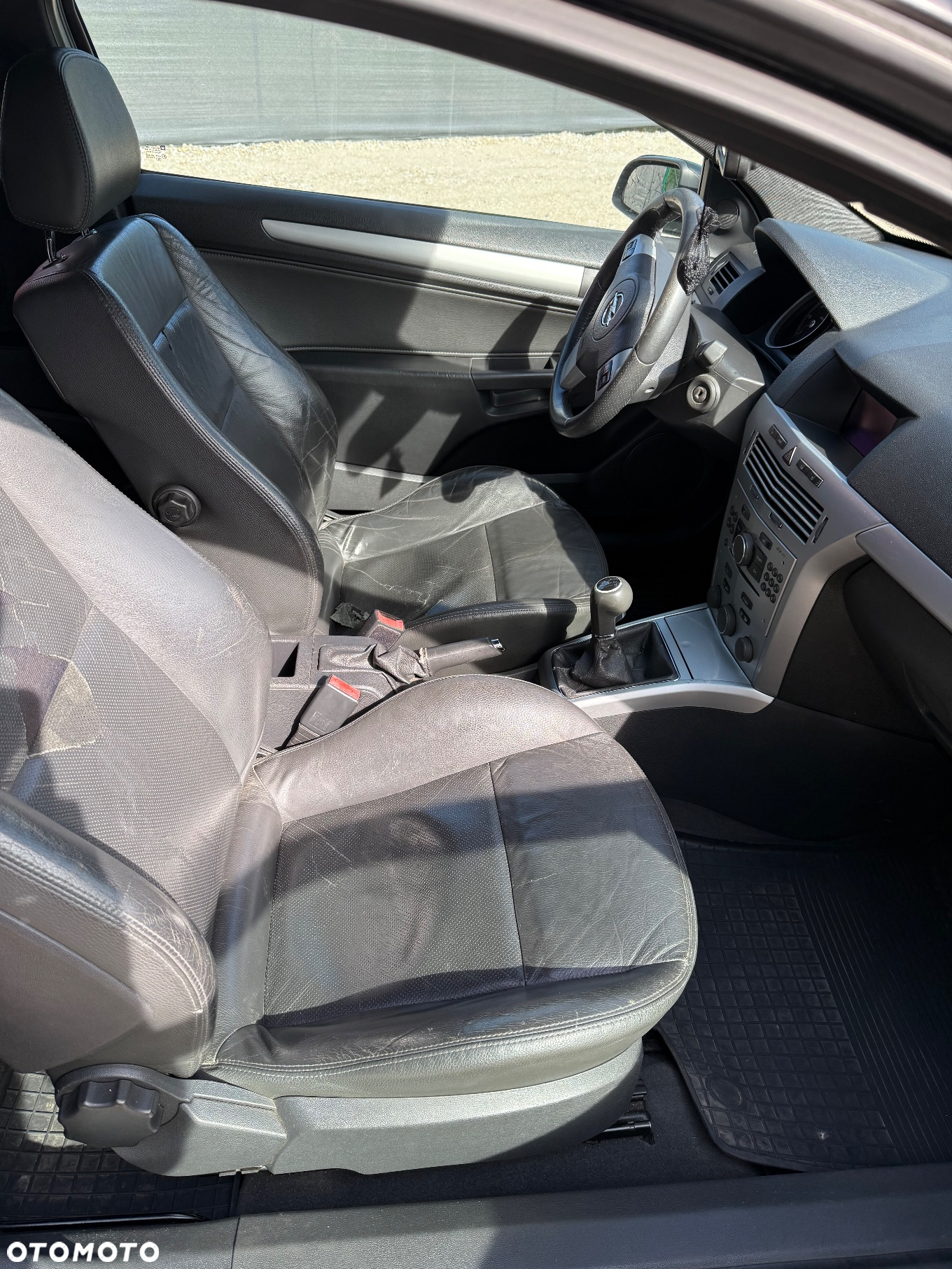 Opel Astra III GTC 1.7 CDTI 111 - 14