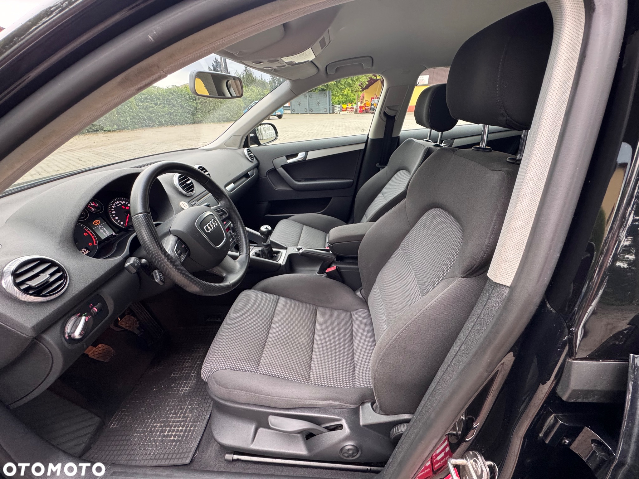 Audi A3 2.0 TDI Sportback DPF Ambiente - 5