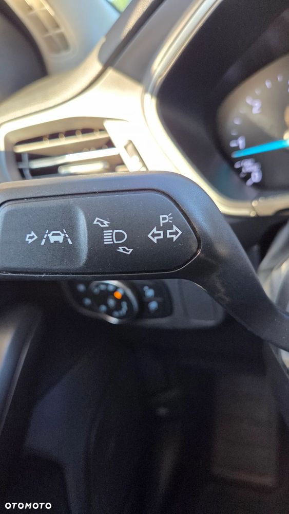Ford Focus Turnier 1.5 EcoBlue Start-Stopp-System TITANIUM STYLE - 27