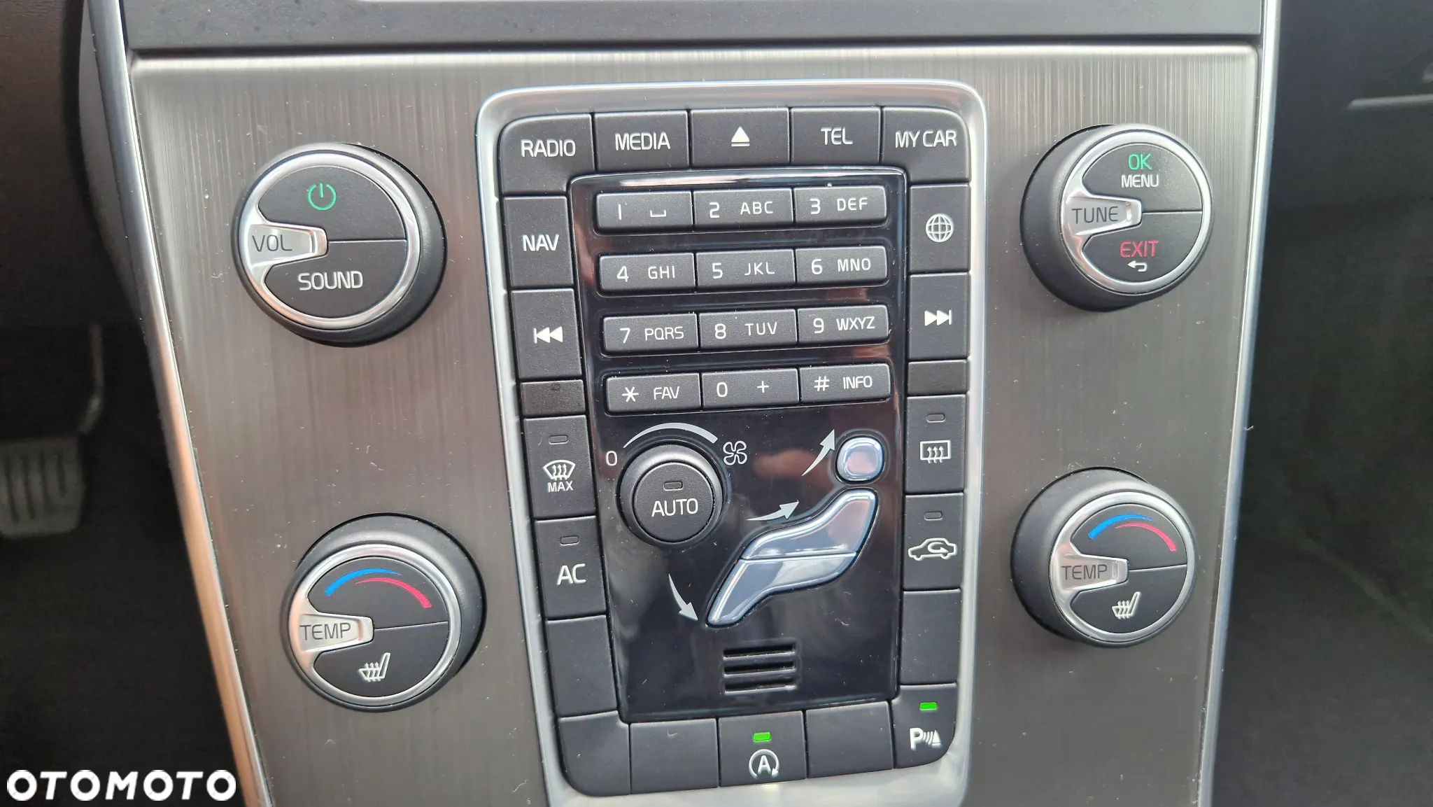 Volvo V60 D3 Momentum - 18