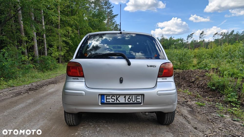 Toyota Yaris - 3
