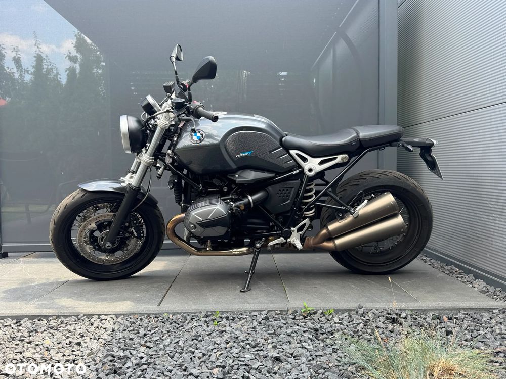 BMW R - 8