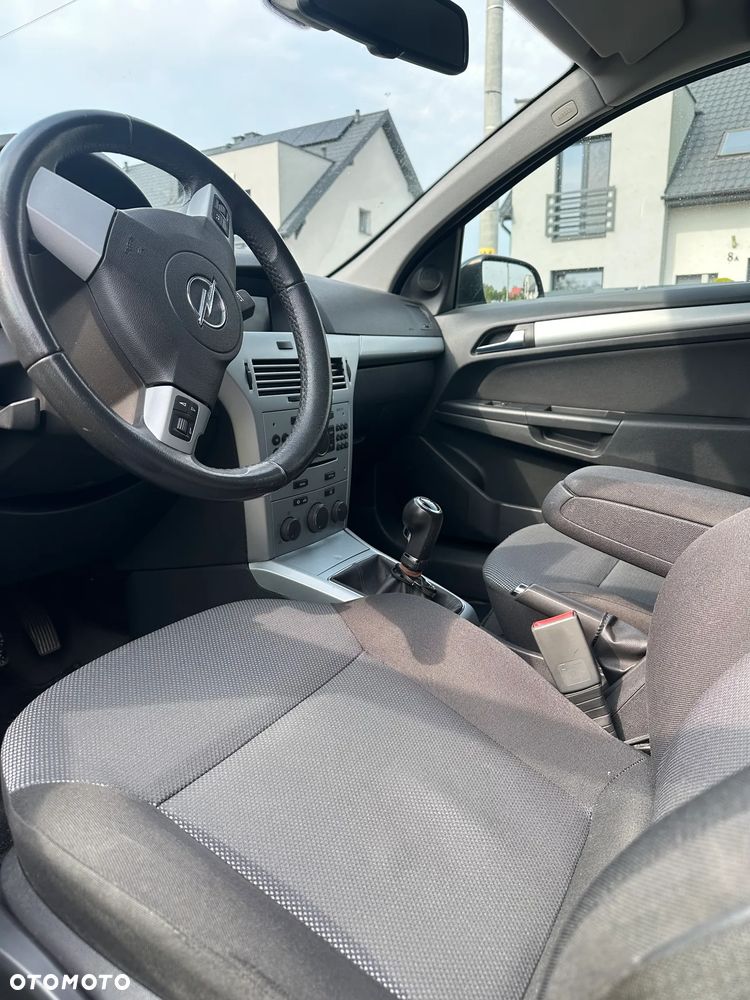 Opel Astra 1.6 Selection - 19