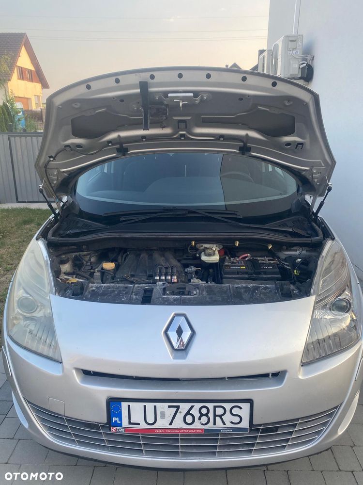 Renault Grand Scenic 2.0 16V 140 CVT Luxe - 8