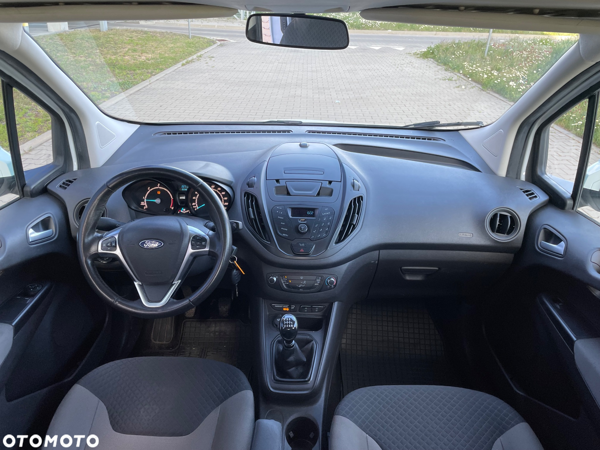 Ford Tourneo Courier 1.5 TDCi Trend - 9