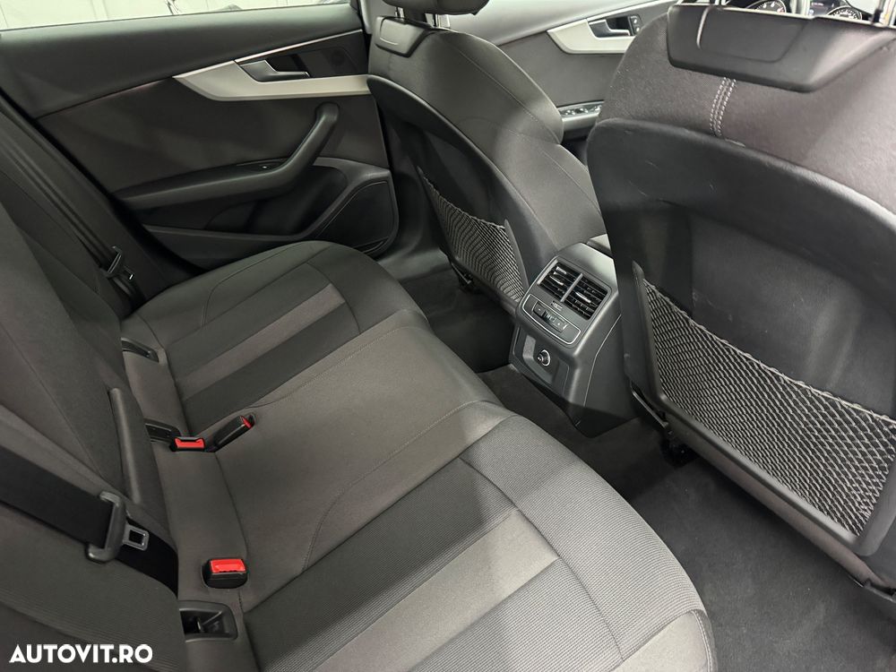 Audi A4 35 TFSI S tronic MHEV Advanced - 28