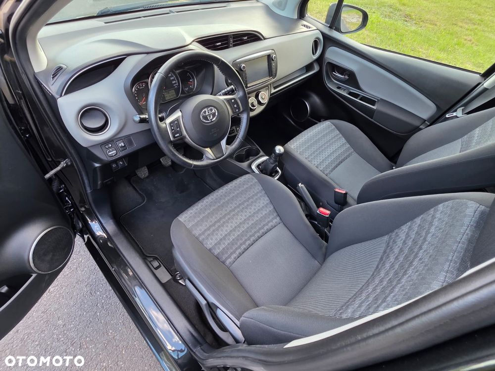 Toyota Yaris 1.0 Premium - 15