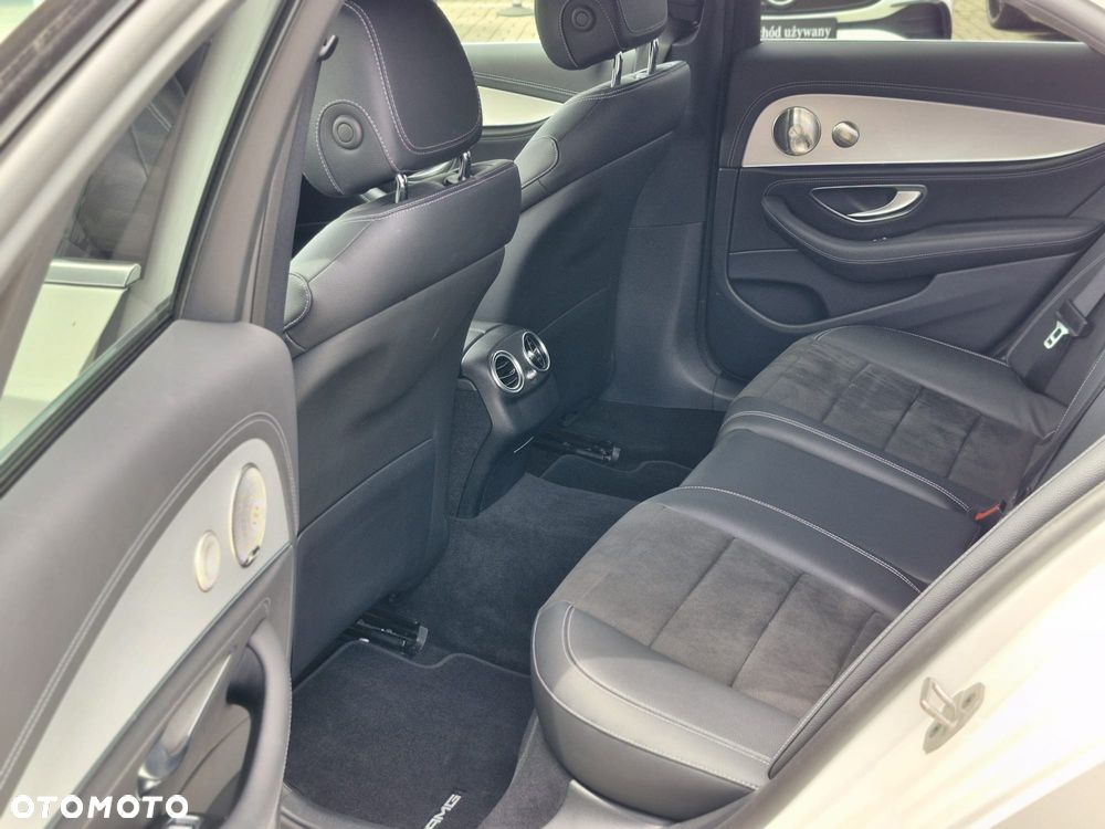 Mercedes-Benz Klasa E 220 d 4-Matic 9G-TRONIC - 12