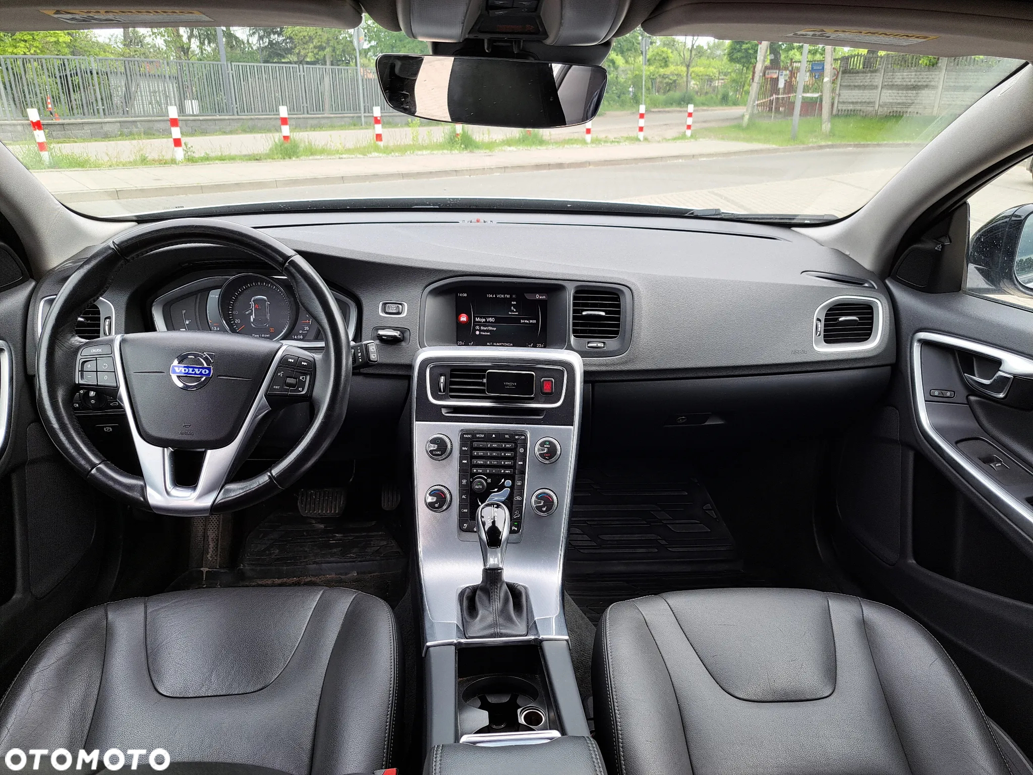 Volvo V60 Cross Country T5 AWD Summum - 11