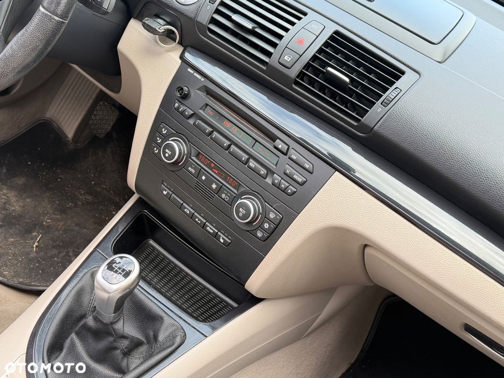 BMW Seria 1 118i Edition Lifestyle - 11