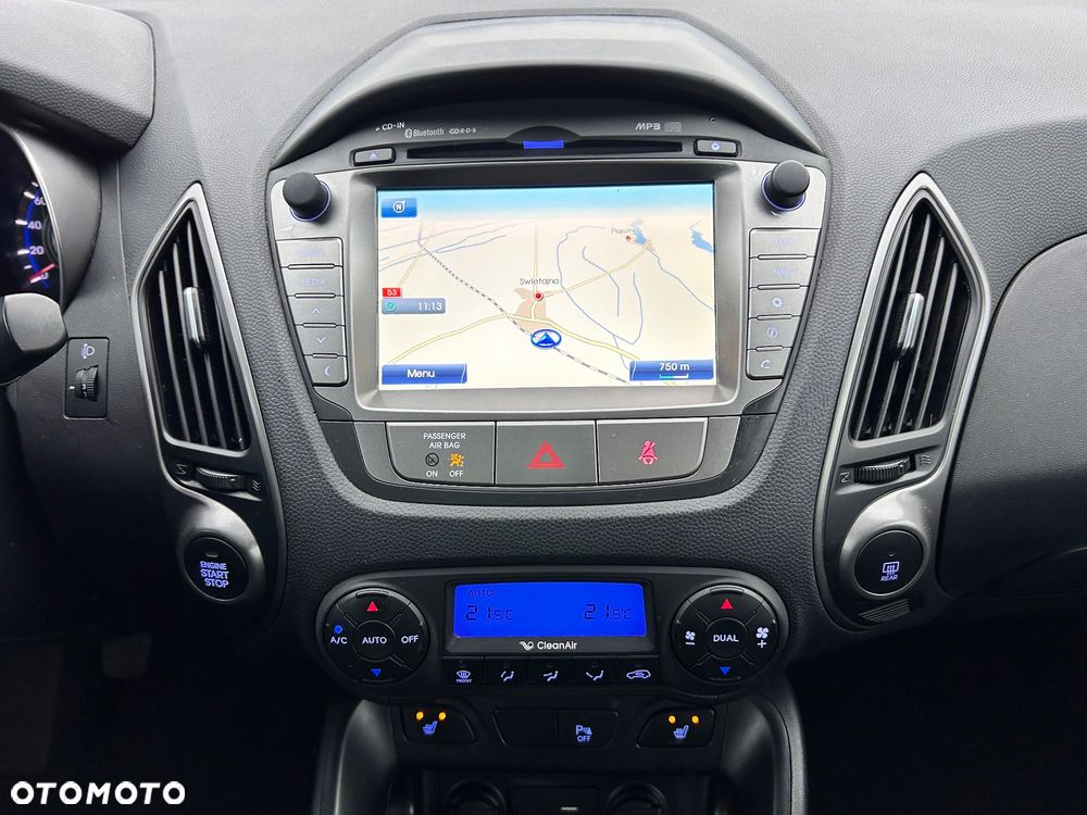 Hyundai ix35 1.7 CRDi 2WD blue Finale Silver - 23