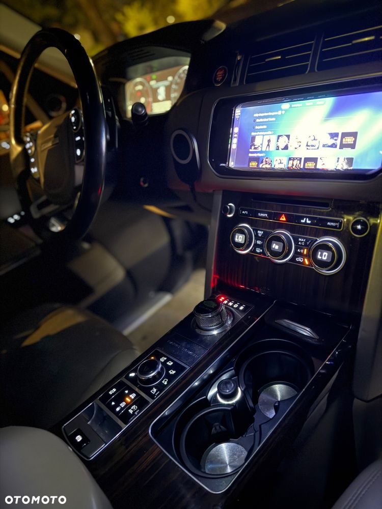 Land Rover Range Rover 4.4SD V8 LWB Vogue - 39