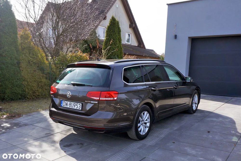 Volkswagen Passat 2.0 TDI (BlueMotion Technology) DSG Comfortline - 8