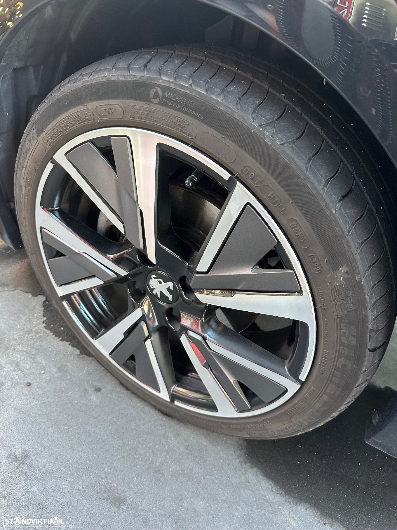 Peugeot 208 1.2 PureTech GT Line EAT8 - 9