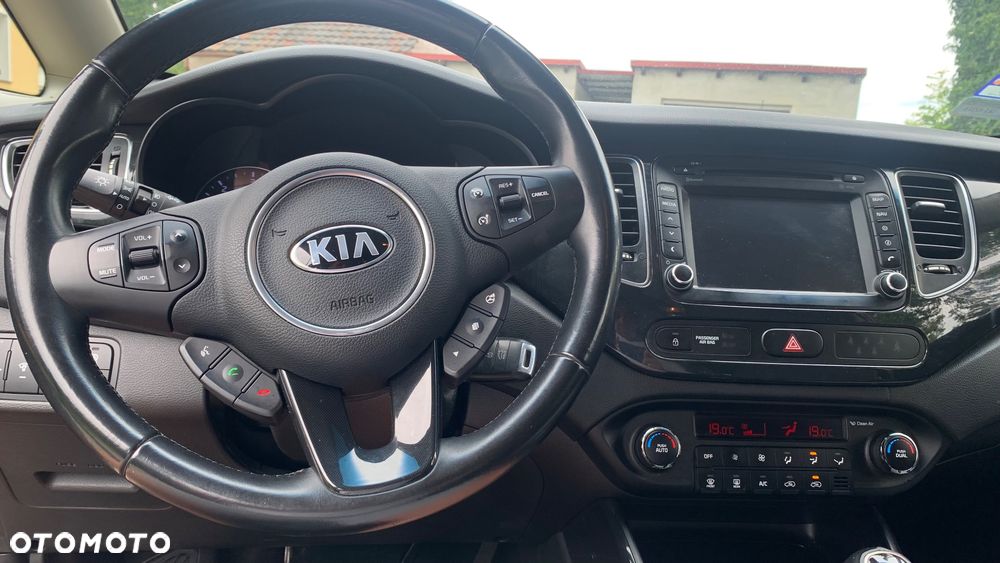 Kia Carens 1.7 CRDi L 7os - 10