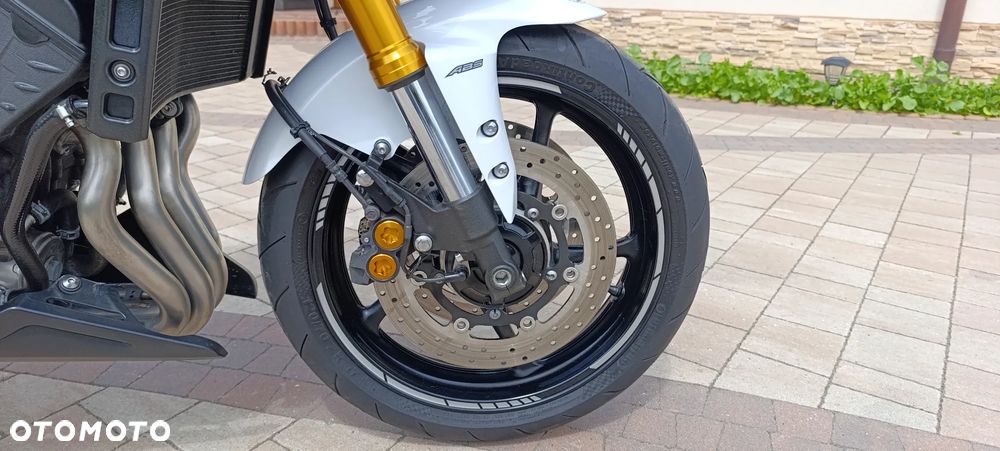 Yamaha FZ8 - 28