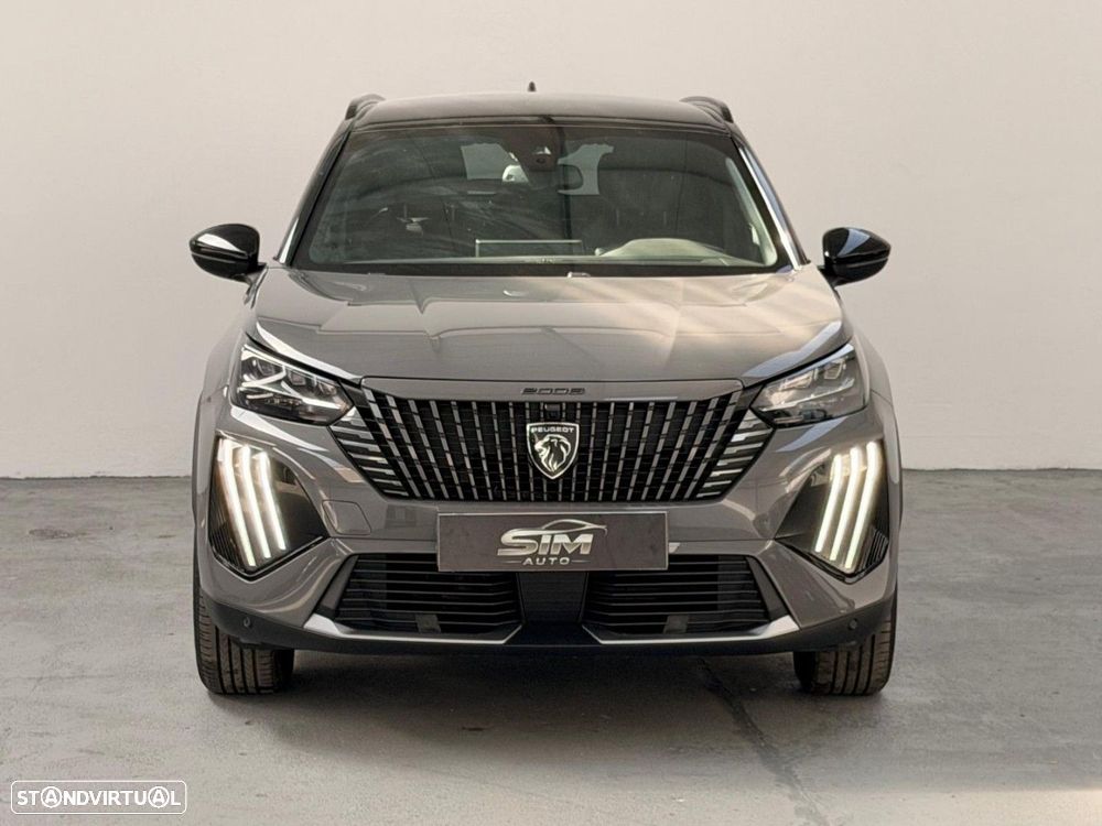 Peugeot e-2008 50 kWh GT - 2