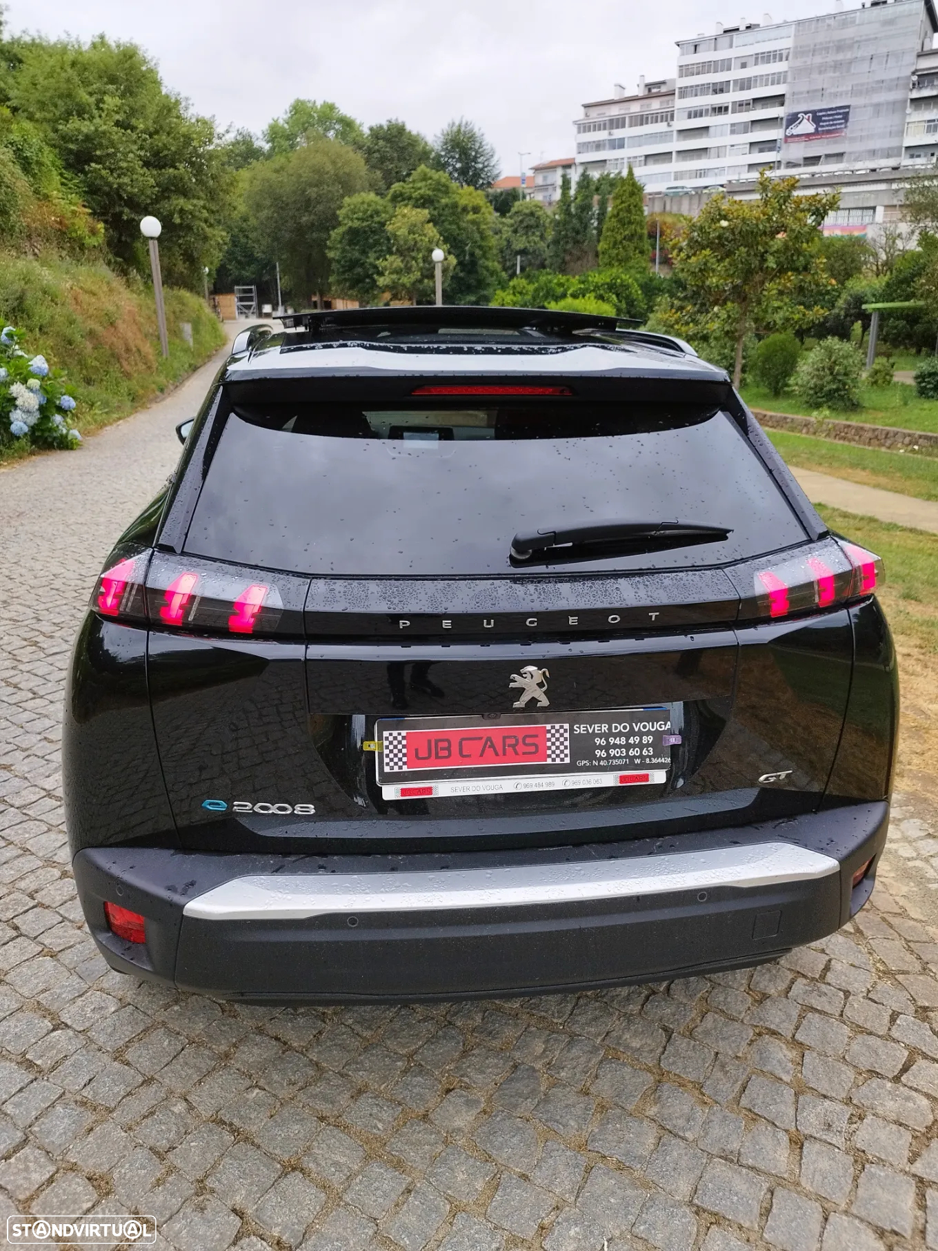 Peugeot e-2008 50 kWh GT Pack - 12