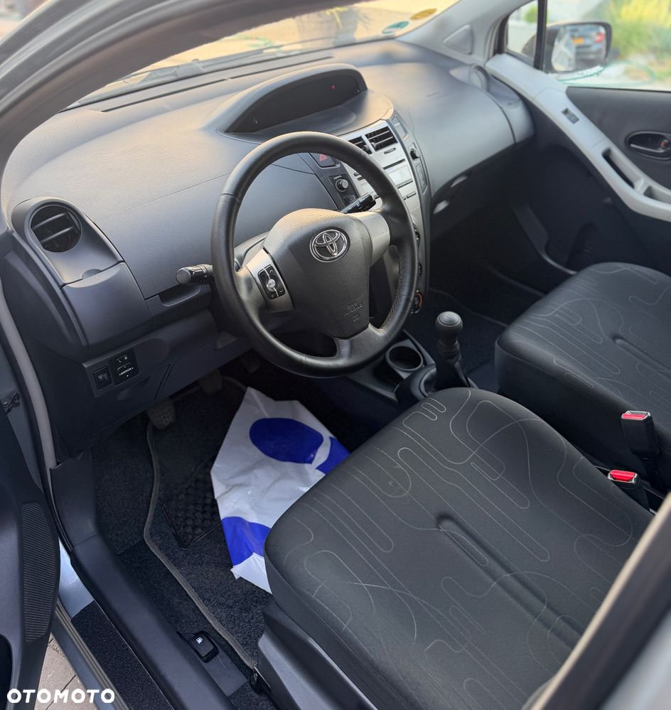Toyota Yaris 1.0 VVT-i Cool Edition - 17