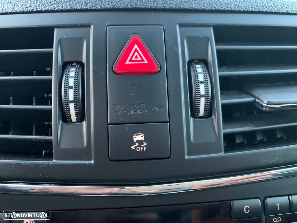 Mercedes-Benz E 250 CDi Avantgarde BlueEfficiency - 41