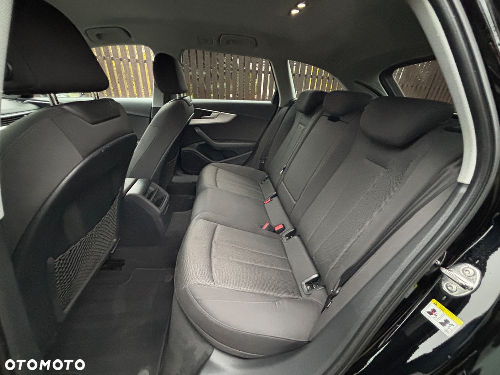 Audi A4 Avant 2.0 TDI DPF Attraction - 18