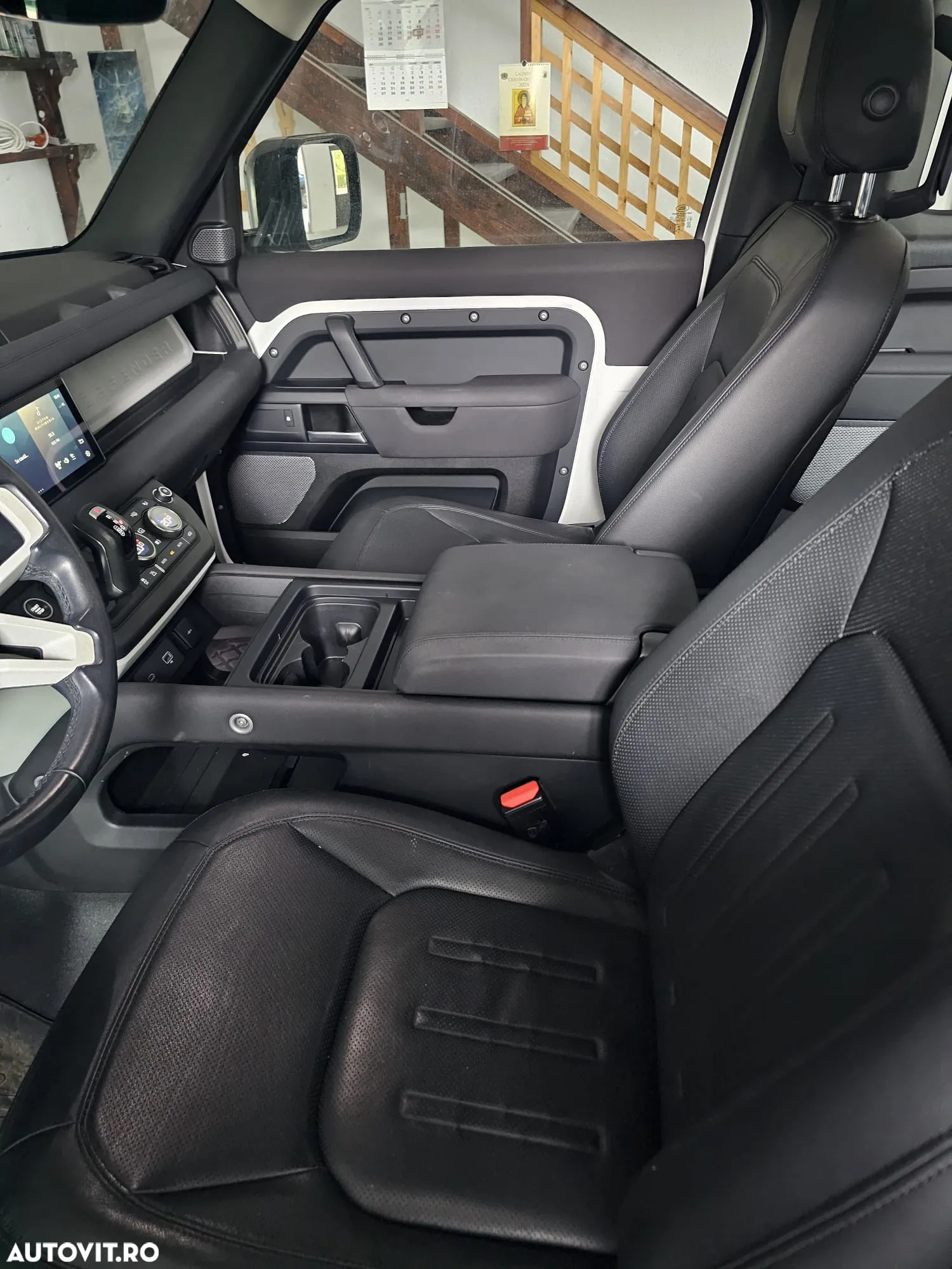 Land Rover Defender 90 2.0P 300 - 4