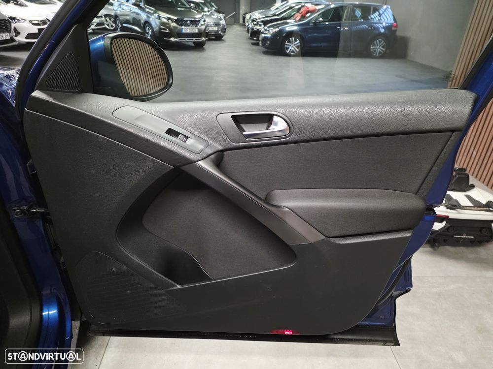 VW Tiguan 2.0 TDI Track 4Motion - 28