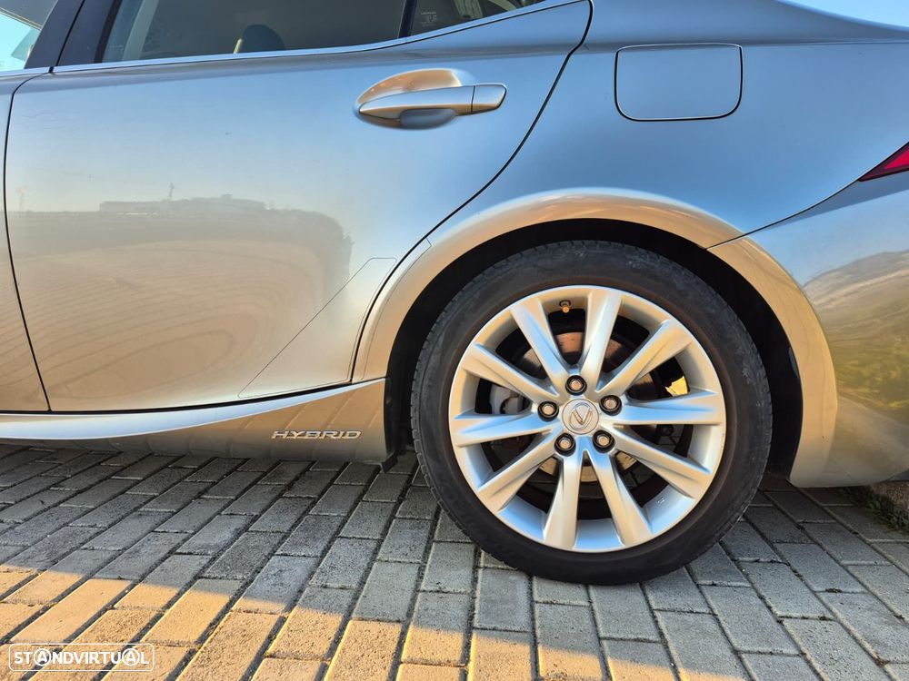 Lexus IS 300H Executive - 4