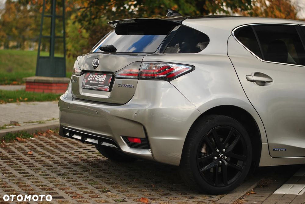 Lexus CT 200h Black - 5