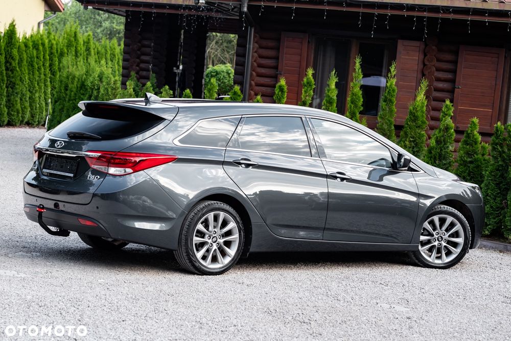 Hyundai i40 Kombi 1.7 CRDi DCT Premium - 14