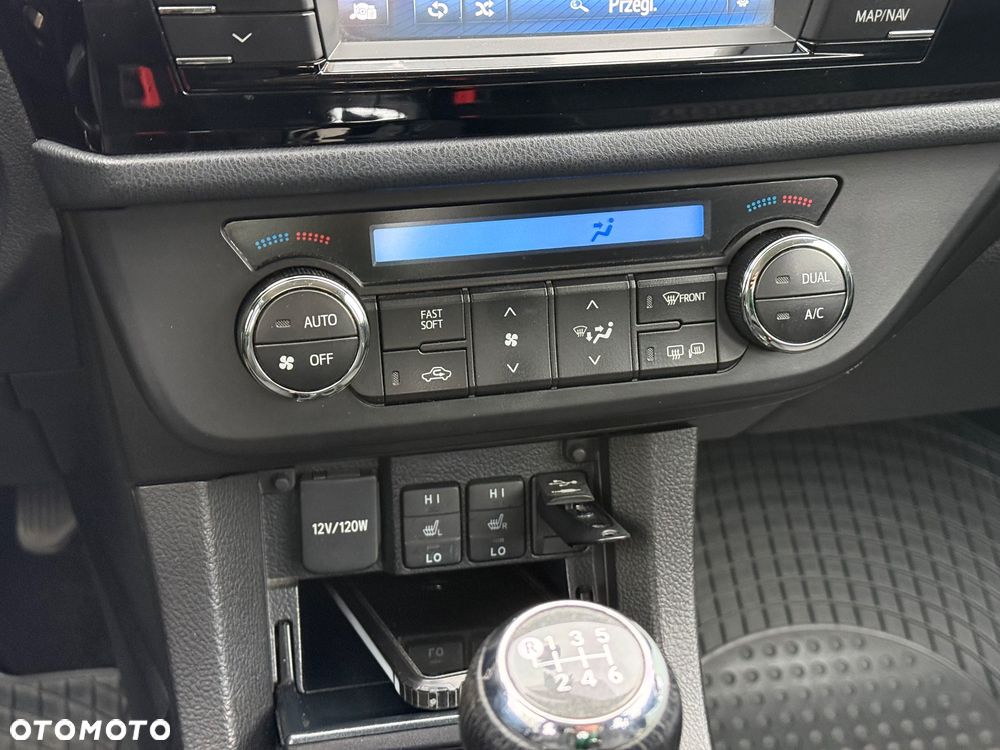 Toyota Corolla 1.6 Premium - 26