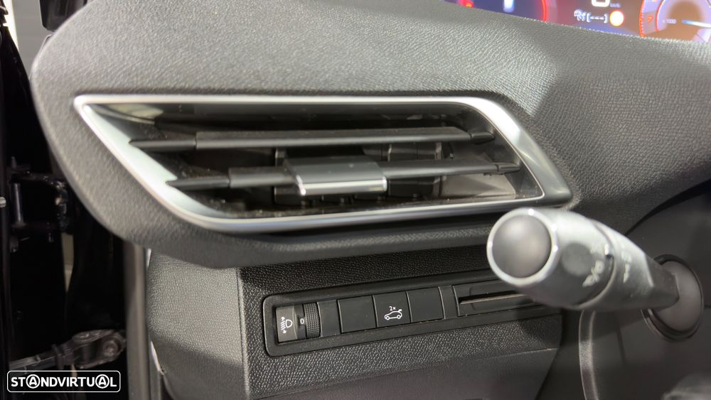 Peugeot 5008 1.2 PureTech Allure Grip Control - 26