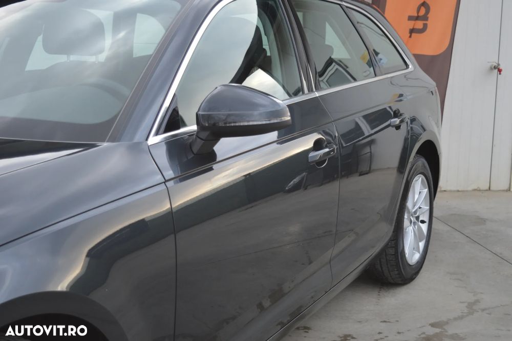 Audi A4 2.0 TDI S tronic - 14