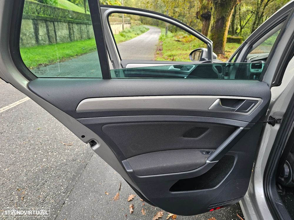 VW Golf ver-1-6-tdi-r--line - 16