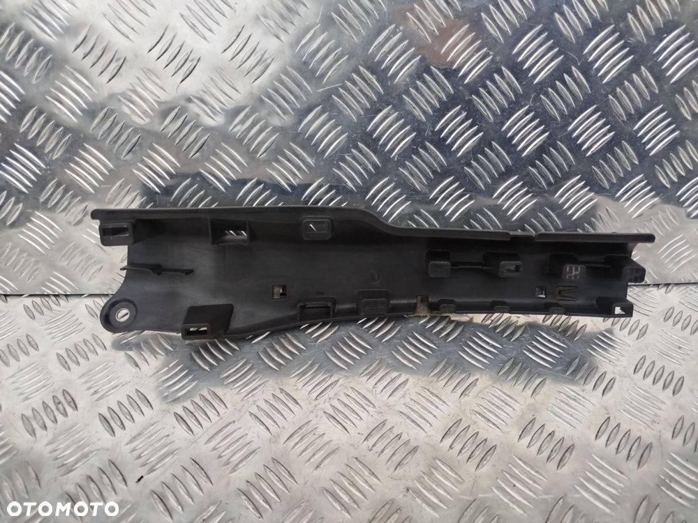 PODSTAWA PROGU PRÓG KABINY LEWY DAF NGD XF XG XG+ - 1