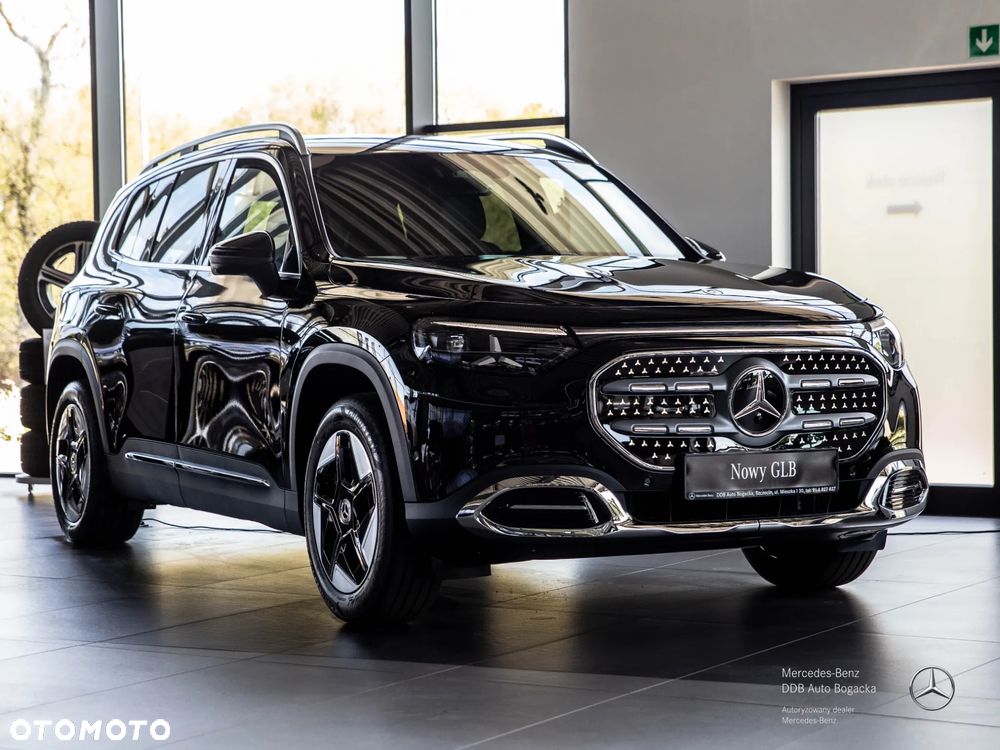 Mercedes-Benz GLB - 2