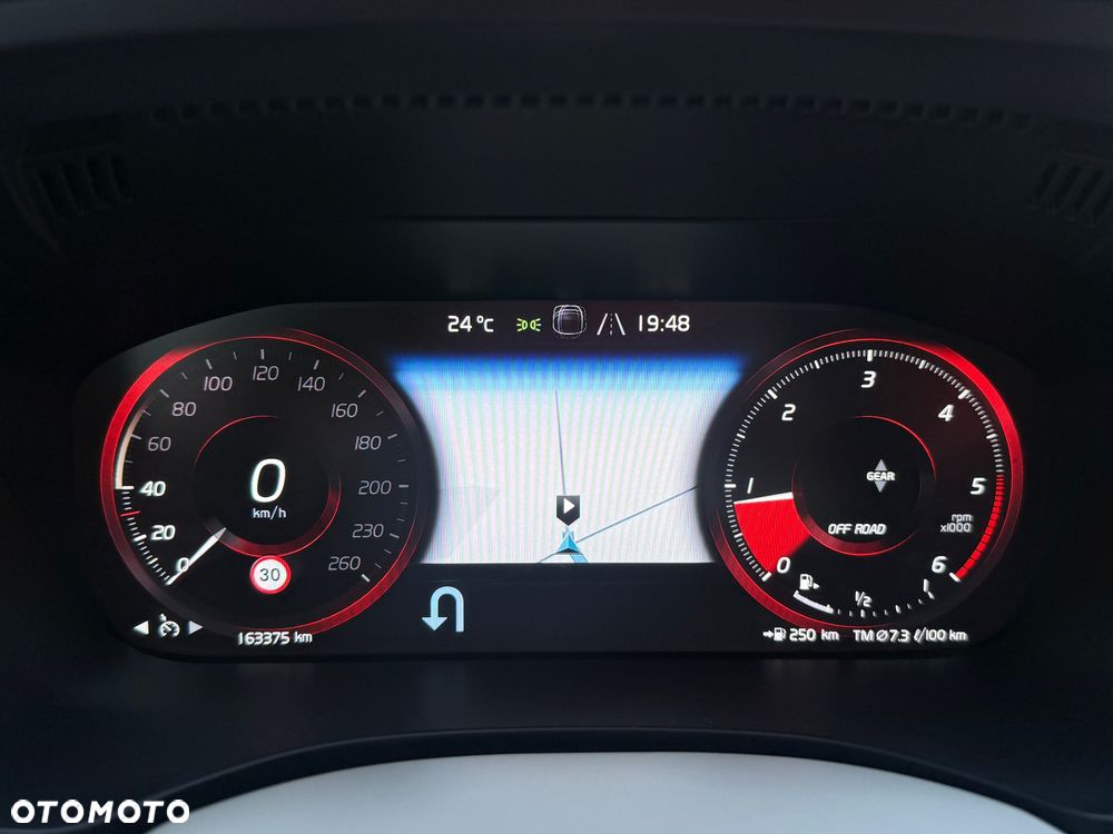 Volvo XC 60 D3 Drive-E Momentum - 21
