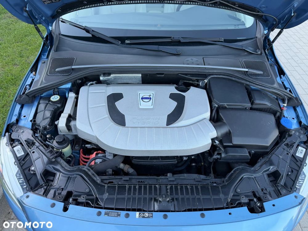 Volvo V60 D6 Plug-In-Hybrid AWD Geartronic Summum - 35