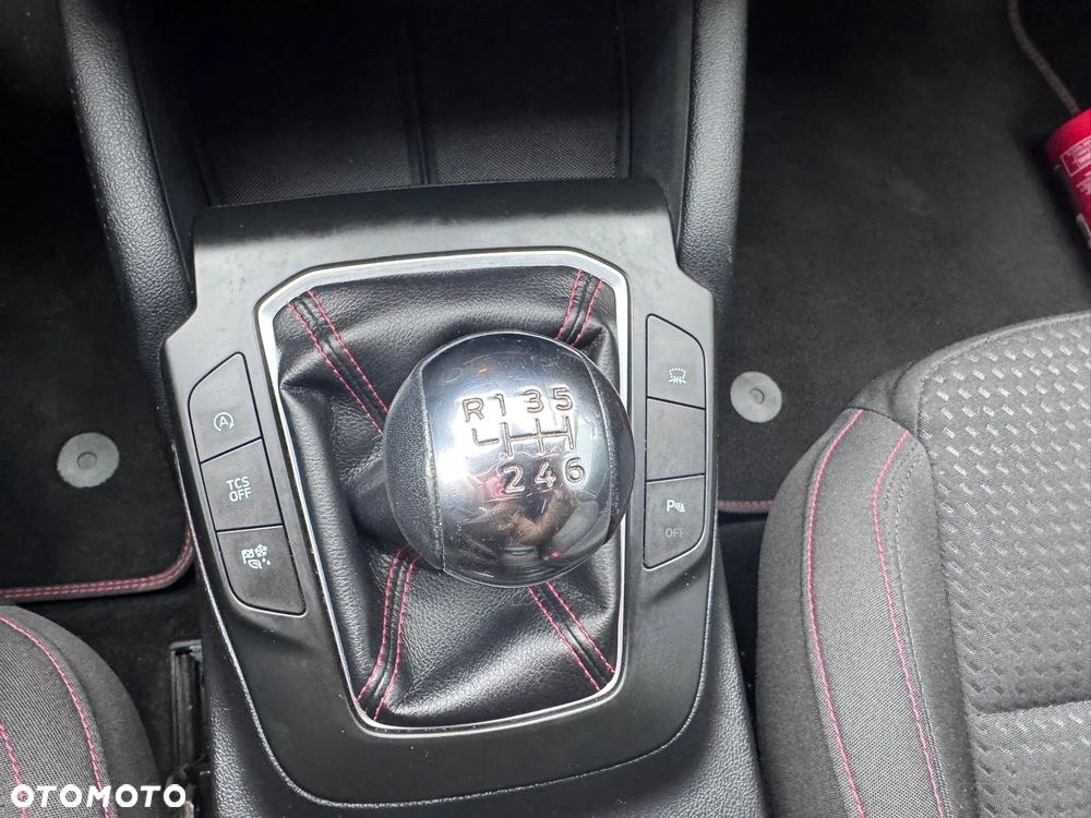 Ford Focus 1.5 EcoBlue Start-Stopp-System ST-LINE X - 8