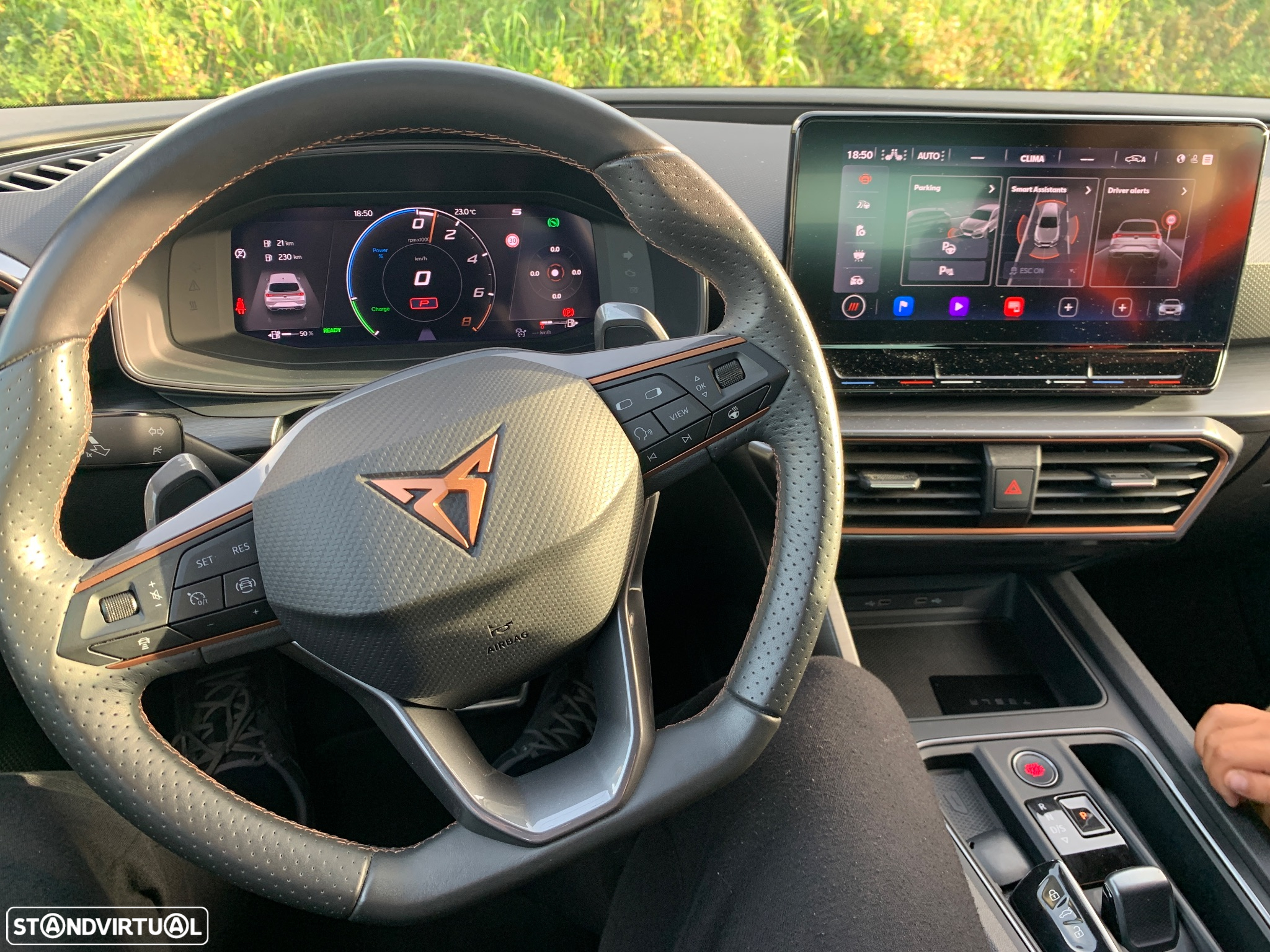 Cupra Leon 1.4 e-Hybrid VZ DSG - 9
