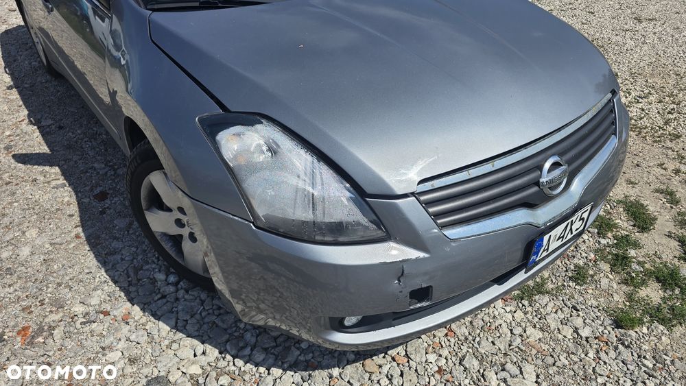 Nissan Altima - 27